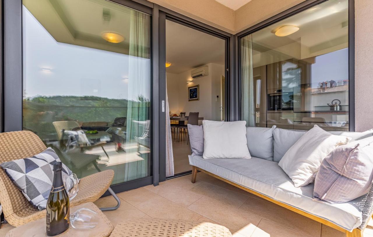 Paradiso Luxury Apartment, 罗维尼 外观 照片